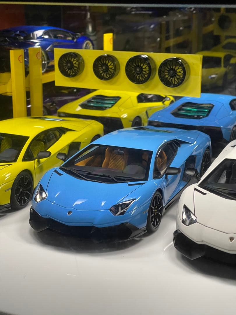 訳あり Aa ランボルギーニ アヴェンタドール LP720 1/18