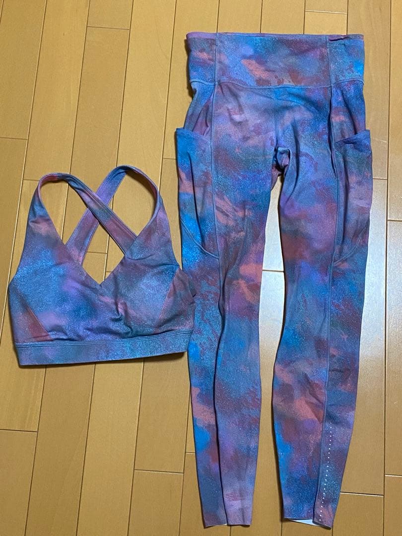ルルレモンウェア ブルーピンク系　上下セット