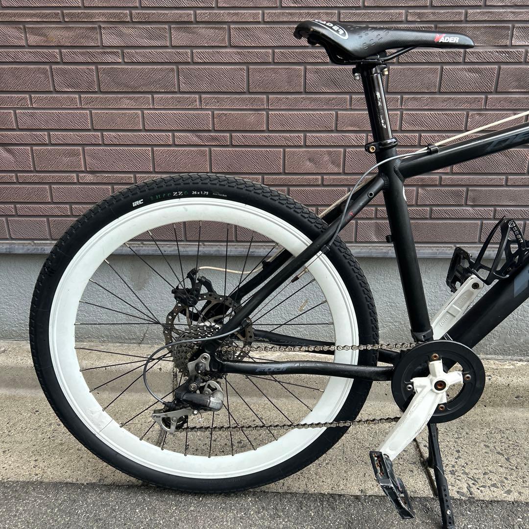 FUJI マウンテンバイク ブラック/ホワイト 26インチ