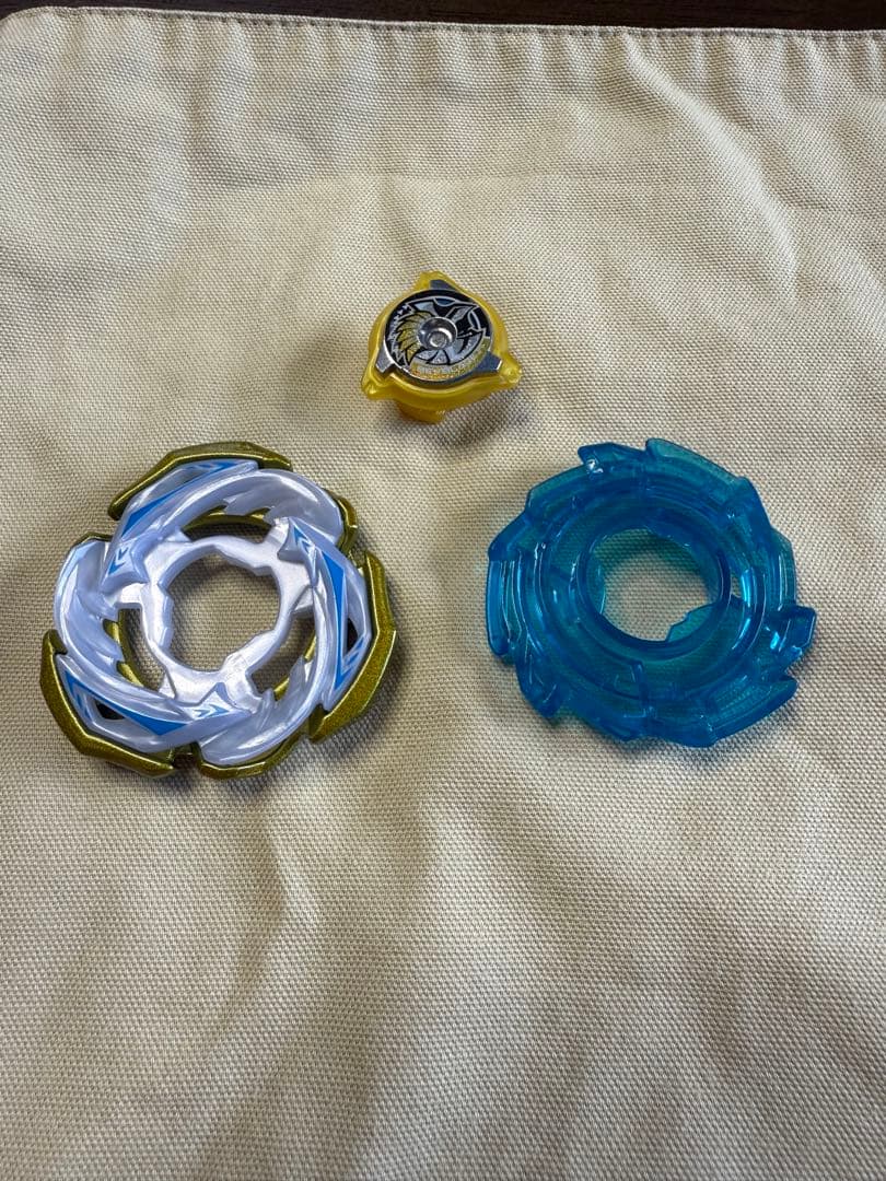 値下げ！ベイブレードx CX-00ワルキューレボルトs4-70v