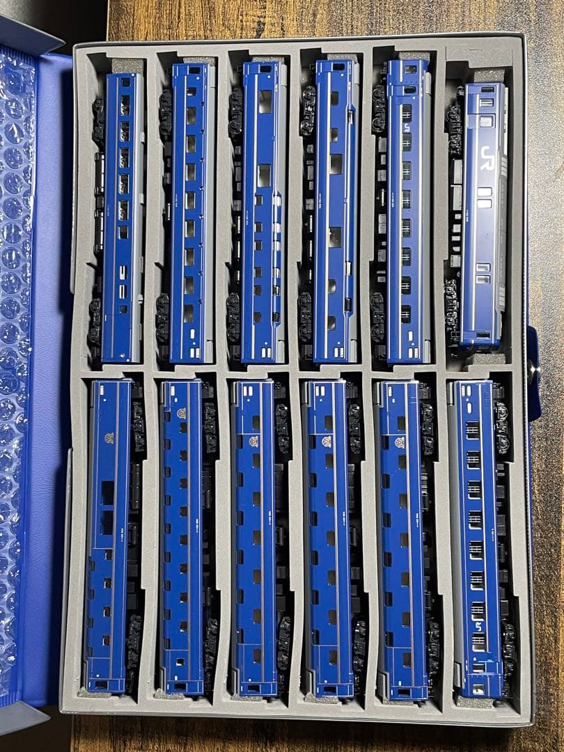 KATO 10-831＋10-832　24系 25形 北斗星デラックス編成