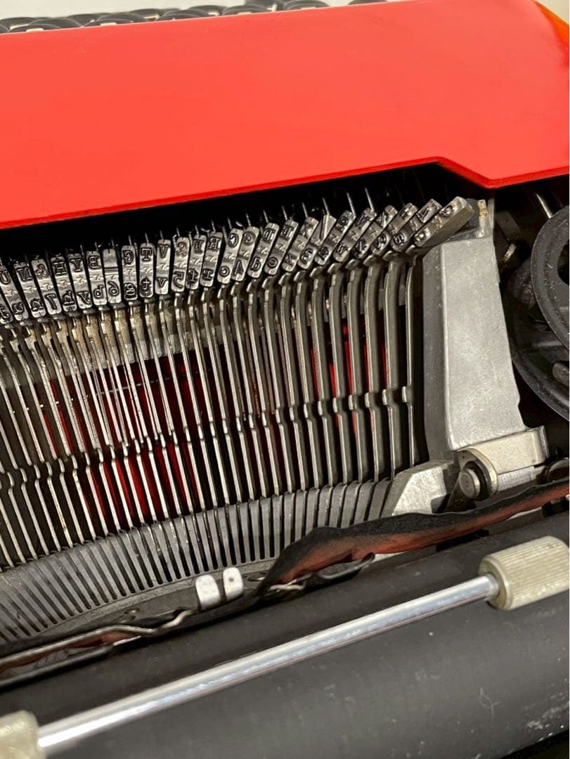 【希少名作】Olivetti Valentine オリベッティ バレンタイン 赤