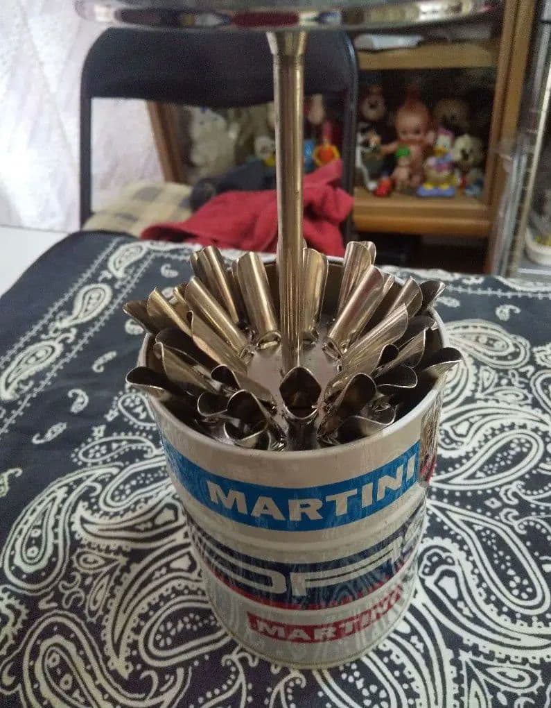 ポルシェ マルティーニ レーシング缶ドラム缶型 タバコディスペンサー