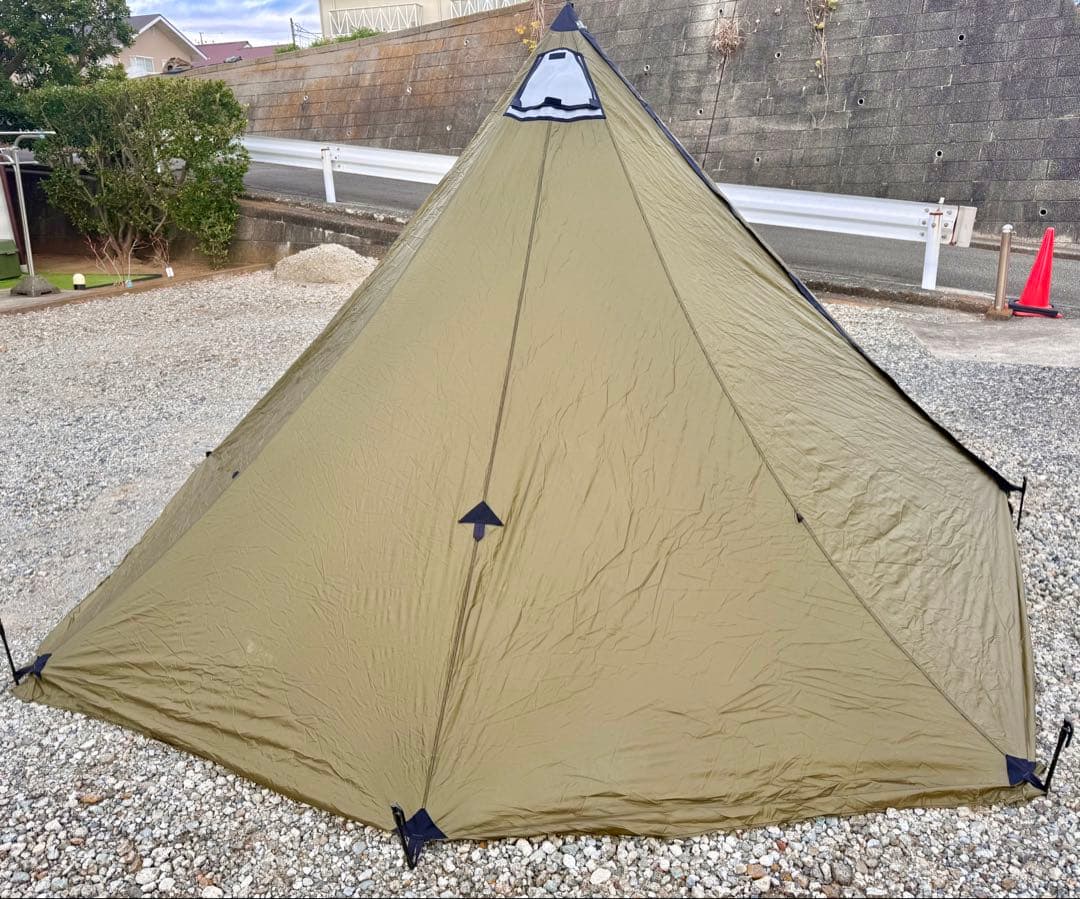 シークアウトサイド　シマロン　ティピーテント　オリーブ　4人用