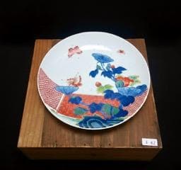インテリア！【鍋島皿　花鳥文色絵皿　観賞　骨董木箱・ｋ42 】陶磁器 鉢丼　収集