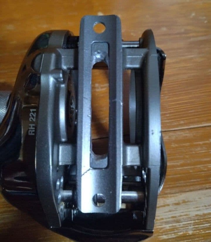 シマノ　初代アンタレス　RH221 左巻き　SHIMANO