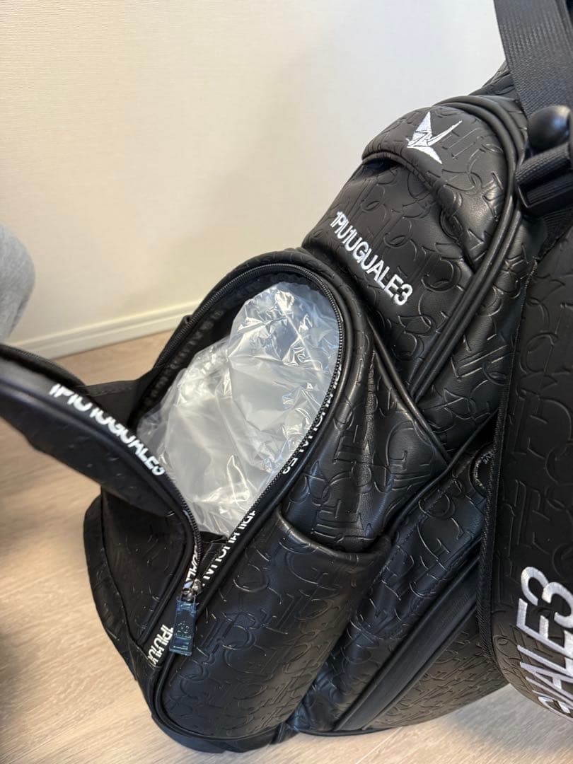 【新品箱入】1PIU1UGUALE3 GOLF STAND CADDIE BAG