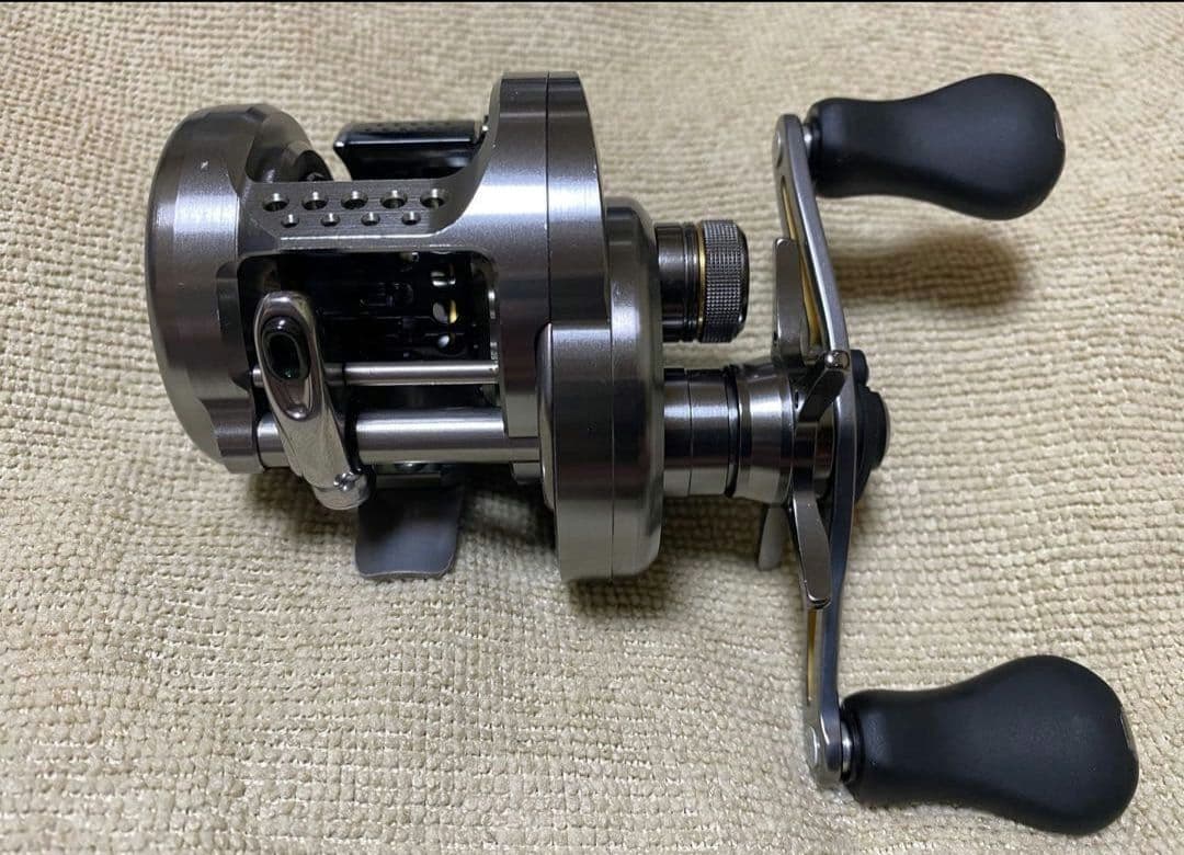 シマノ 17 カルカッタコンクエスト BFS HG LEFT