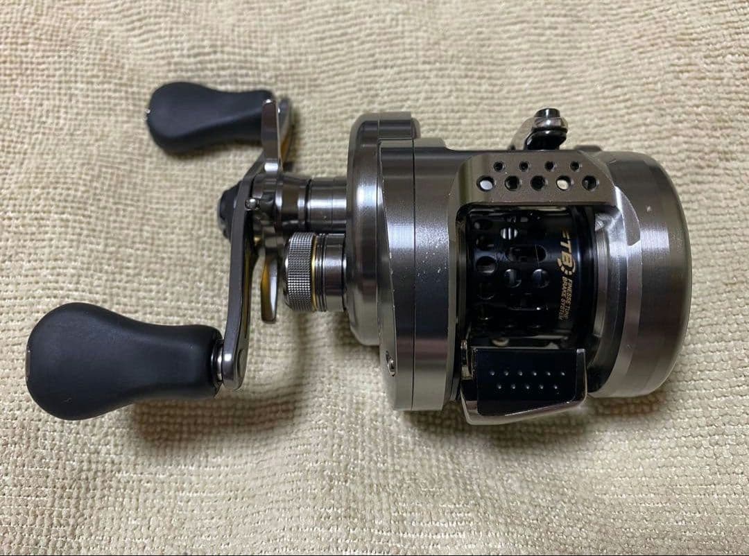 シマノ 17 カルカッタコンクエスト BFS HG LEFT