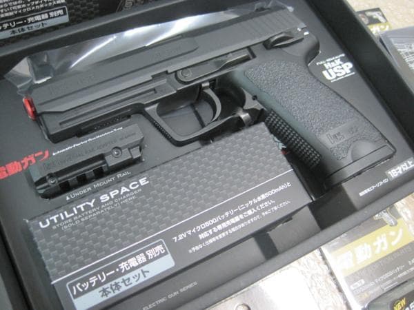 マルイ電動ガン　H&K ＵＳＰ　バッテリー他　5点セット 新品・未開封