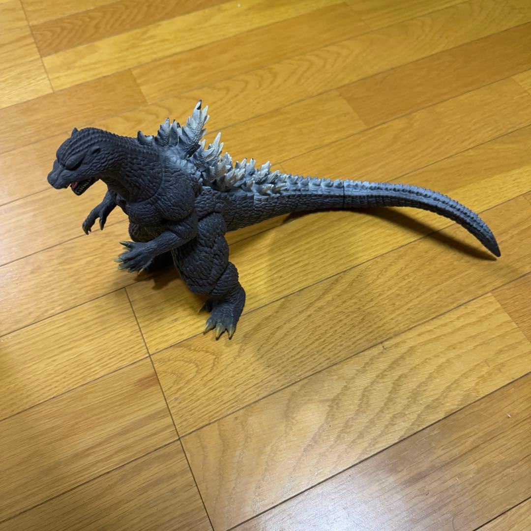 ゴジラフィギュア