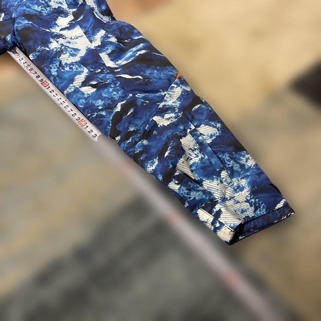 青と白の迷彩 スキーウェア