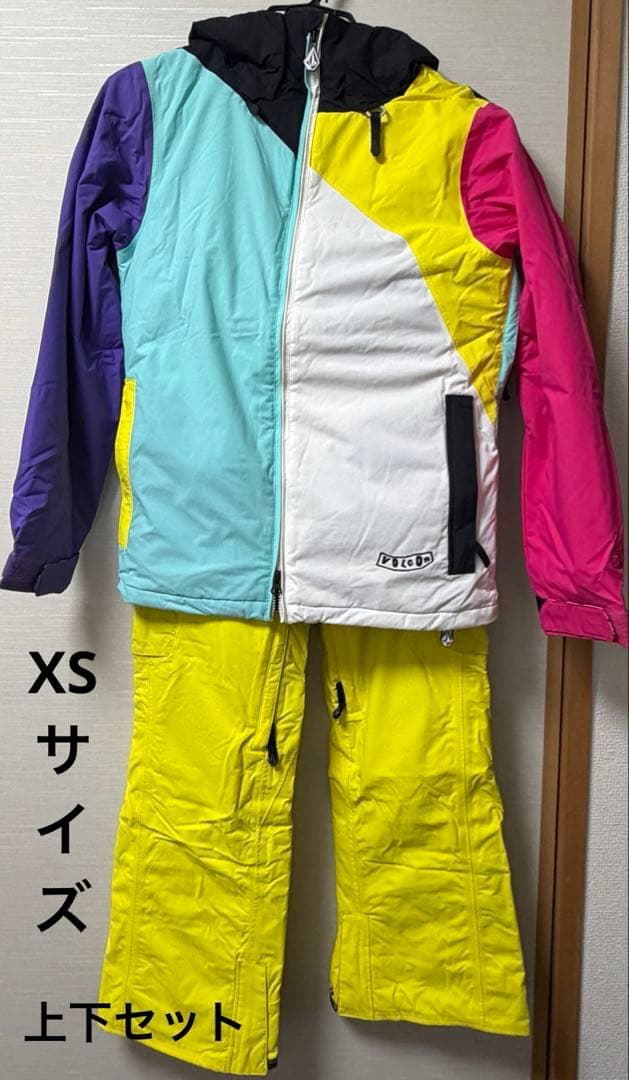 VOLCOM 上下セット 女性用スノーボードウェア マルチカラー
