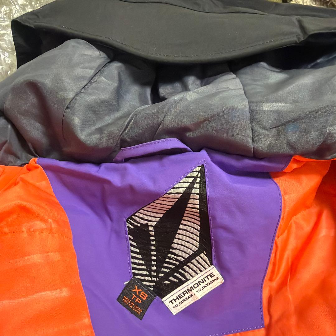 VOLCOM 上下セット 女性用スノーボードウェア マルチカラー