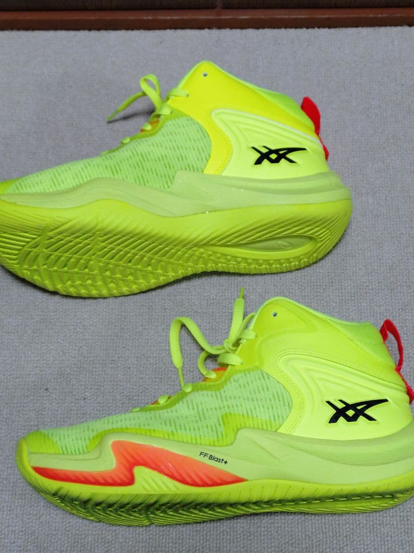 asics(アシックス) NOVA SURGE 3 ノヴァサージ3 PARIS