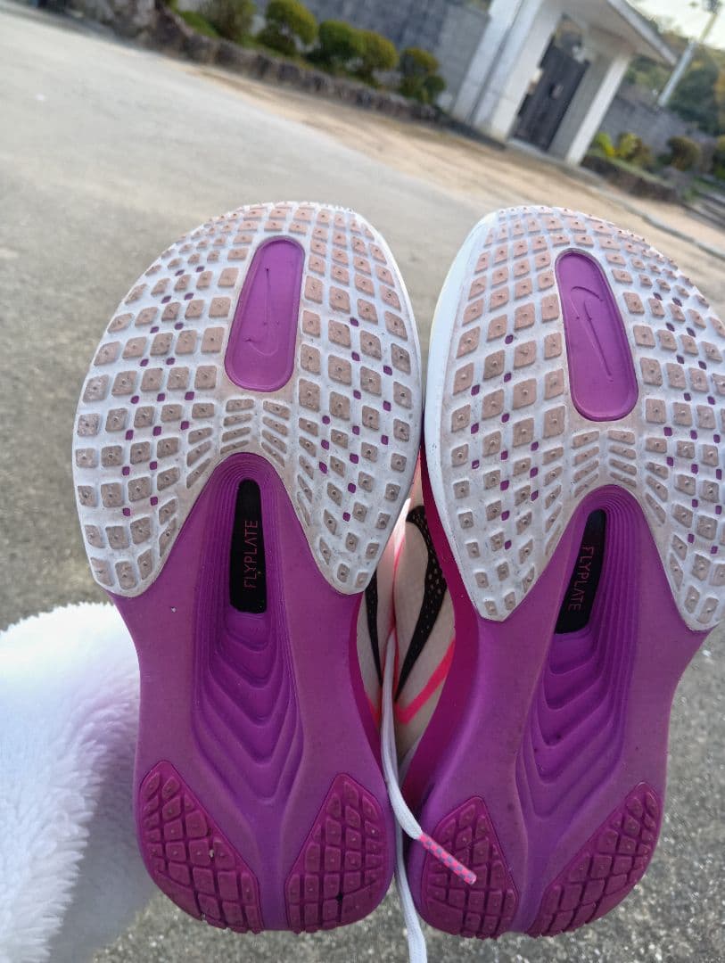 値下げ美品Nike Zoom Fly6 ランニングシューズ 22.5