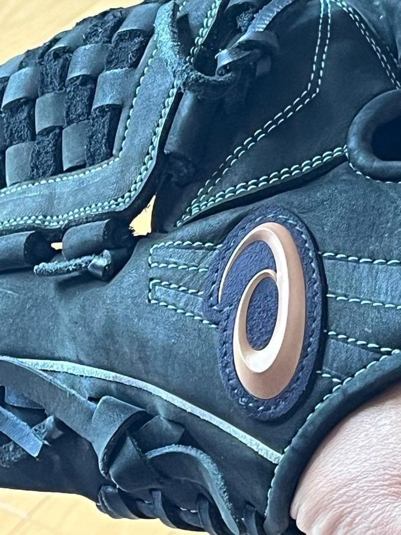 アシックス　ヌバック野球グローブ　左投げ用