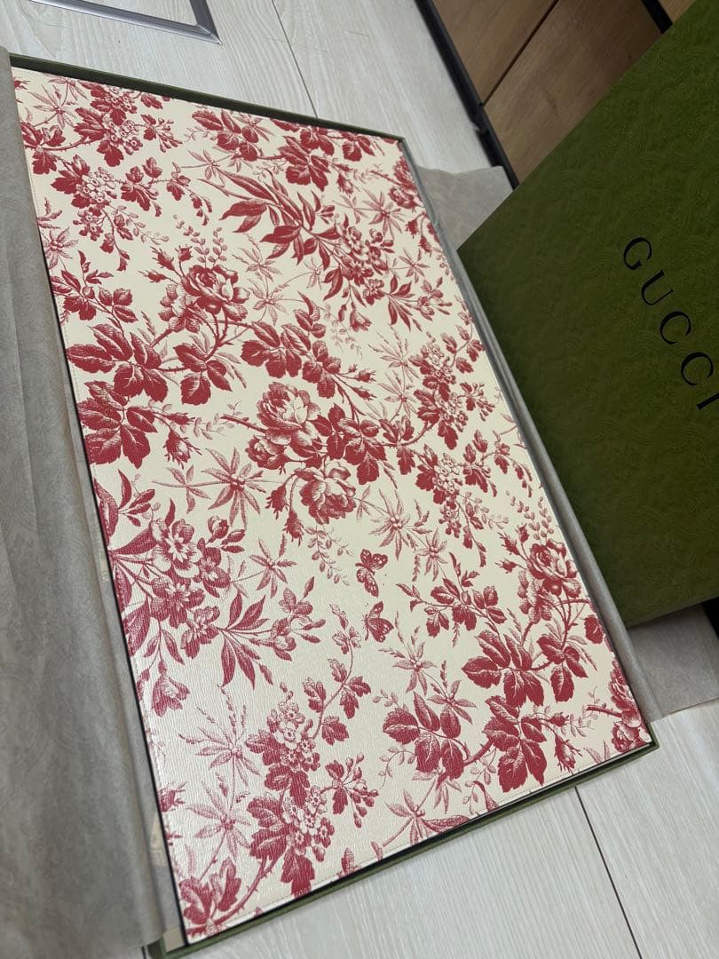 GUCCI グッチ　フィーディングマット　ペット用