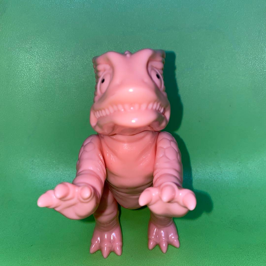 ソフビ★ウルトラQ★M1号★ピーター★イベント限定★ピンク成形★未塗装★目塗り品