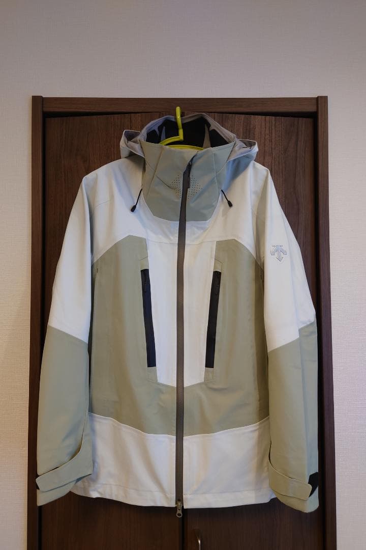 スキー用ジャケットとオーバーオールセット