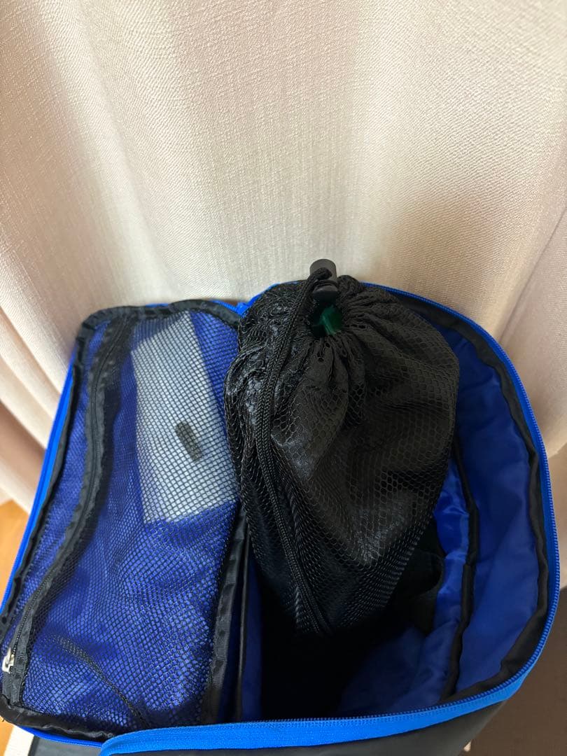 【廃盤】ソフトテニスラケット計4本＋キャリーケースセット　ヨネックス　ゴーセン