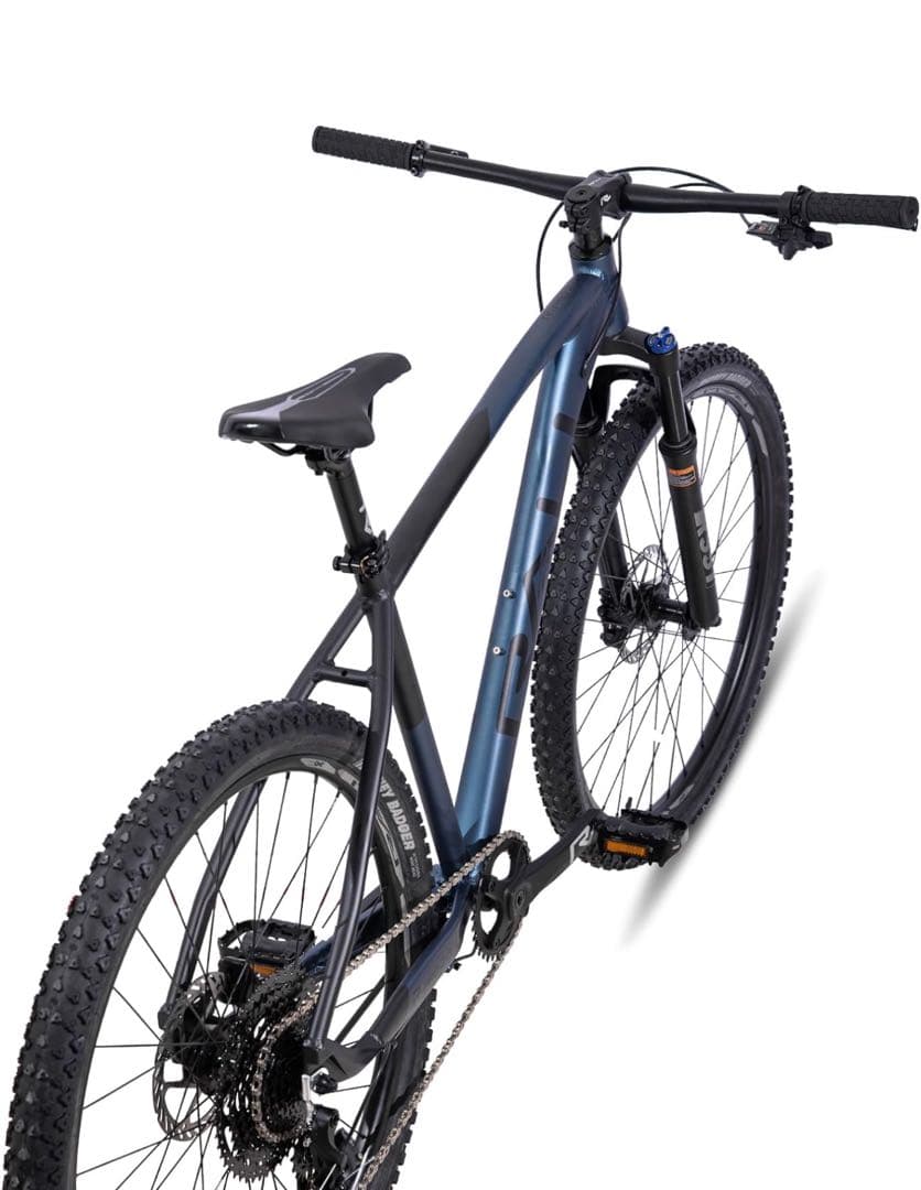 新しいMTB バイクで、10speedがあります。