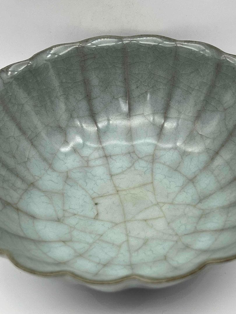 宋時代　青磁　汝官窯菊瓣碗 官汝窯碗　郊壇官窯 茶盞 唐物(C-79)