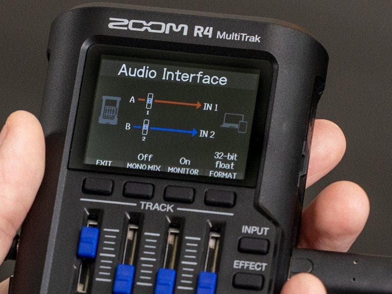 Zoom R4 MultiTrak 新品 未使用 未開封 値下げ！