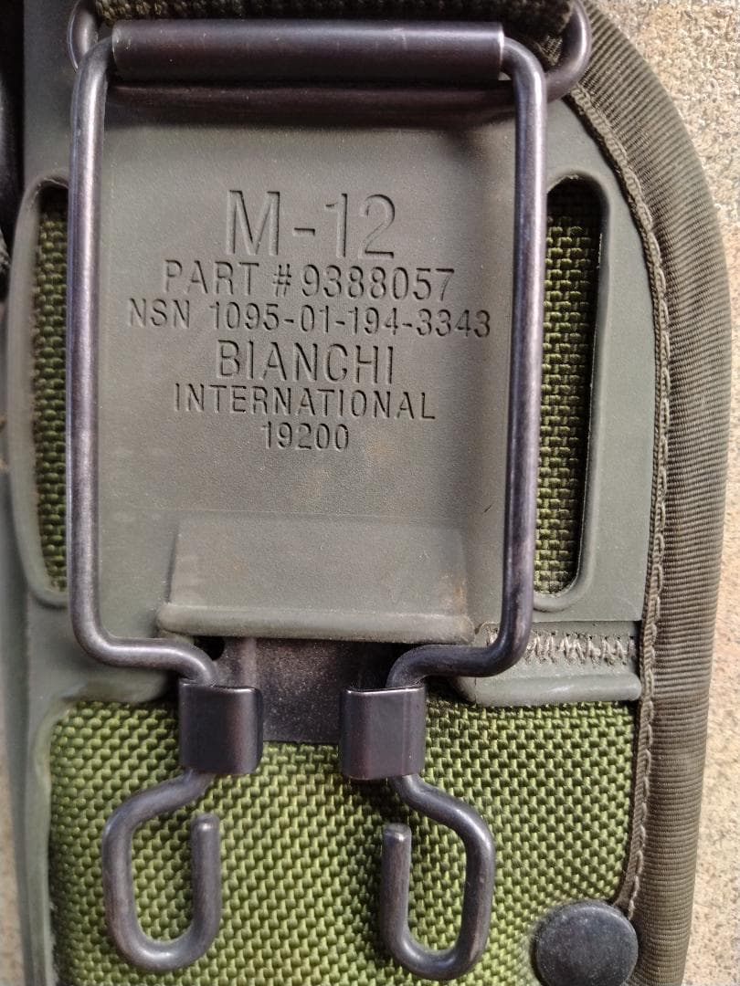 ビアンキ ピストル用ホルスター