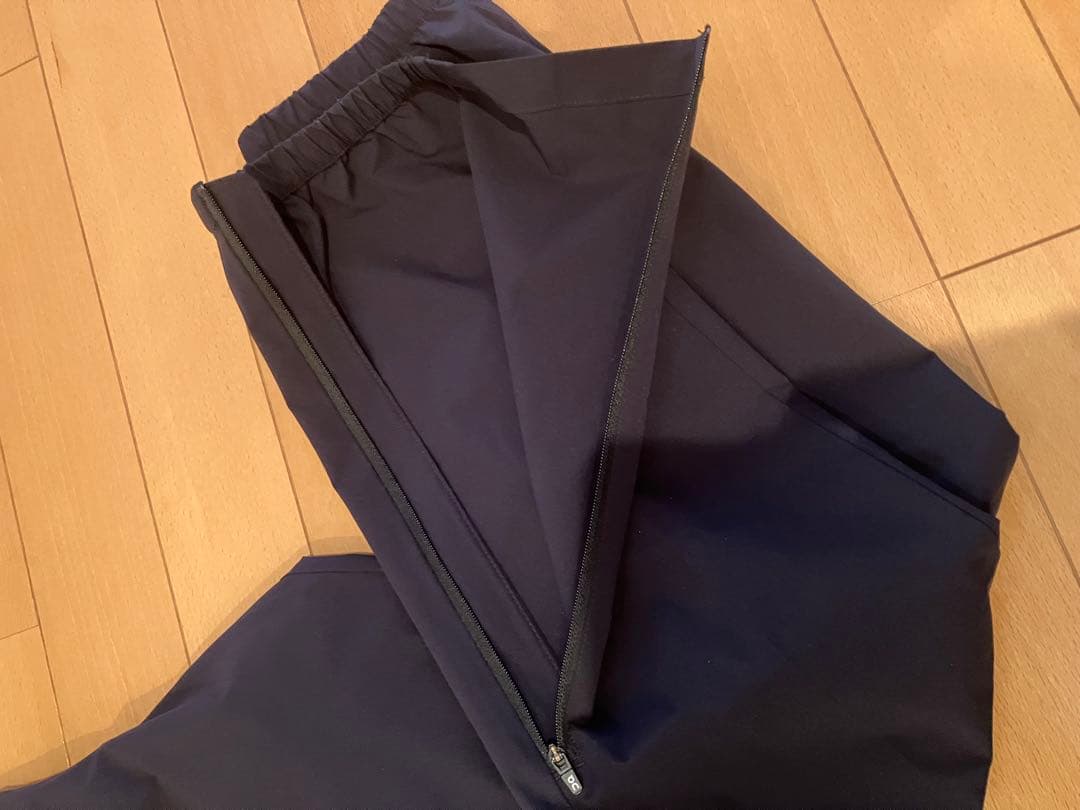 10月30日まで出品❗️【極美品】onコア　パンツ　ブラックM