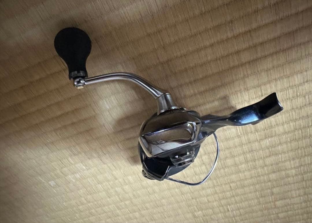 ダイワ 24ルビアスPC LT3000S-XH RCSノブ付き