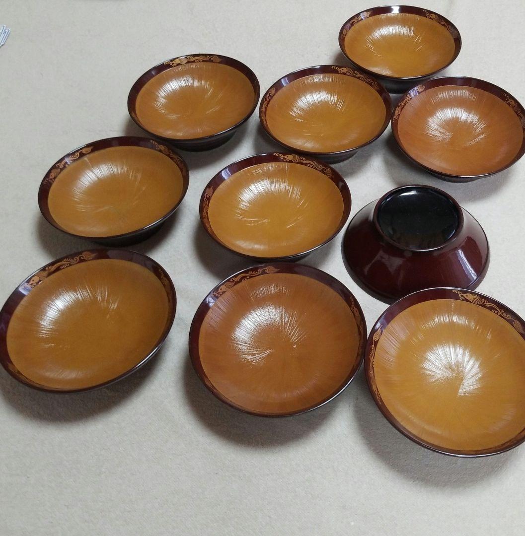 すり鉢のデザイン漆塗りふたつき椀10客です