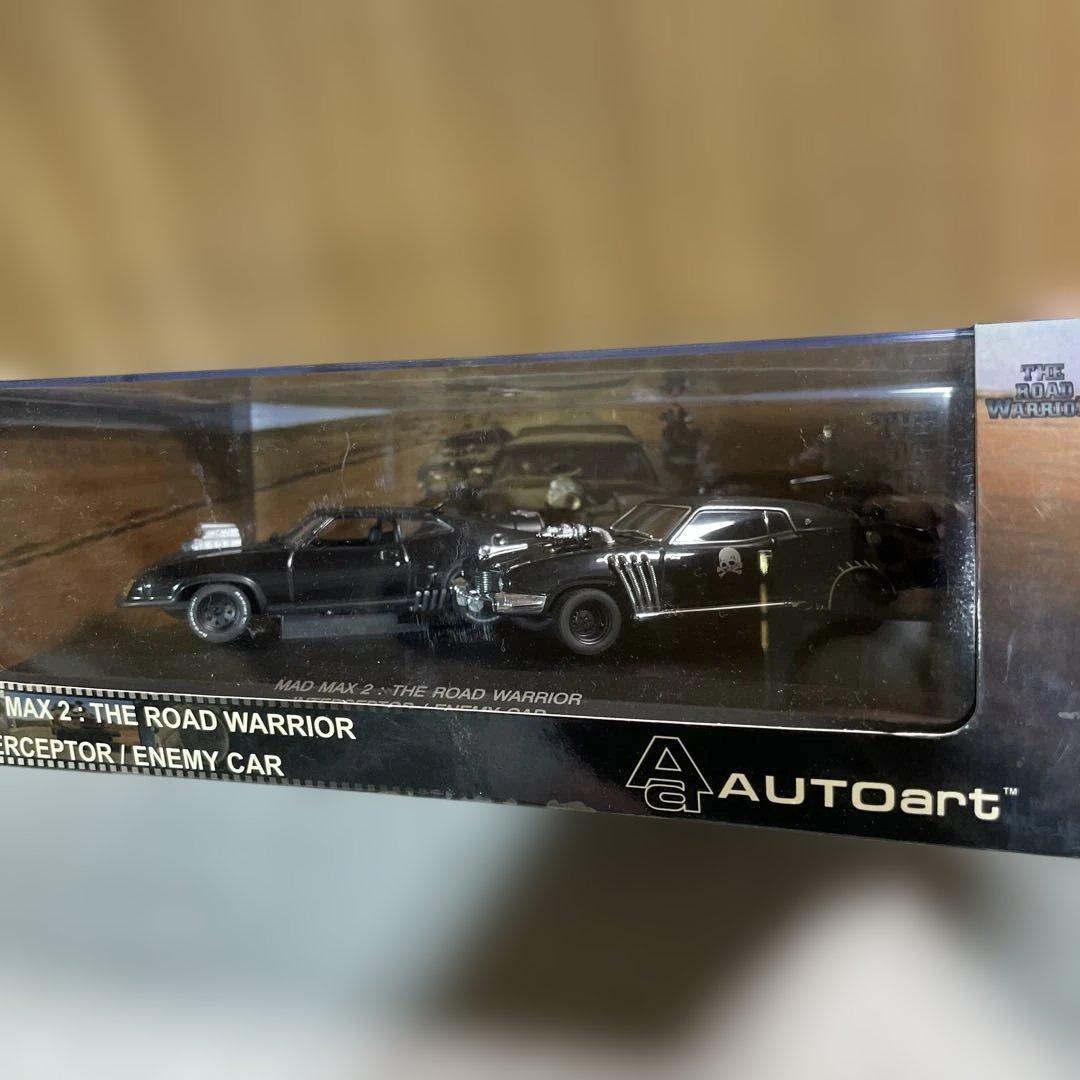 極美品AUTOart 1/43MAD MAX 2 インターセプター＆敵車 セット