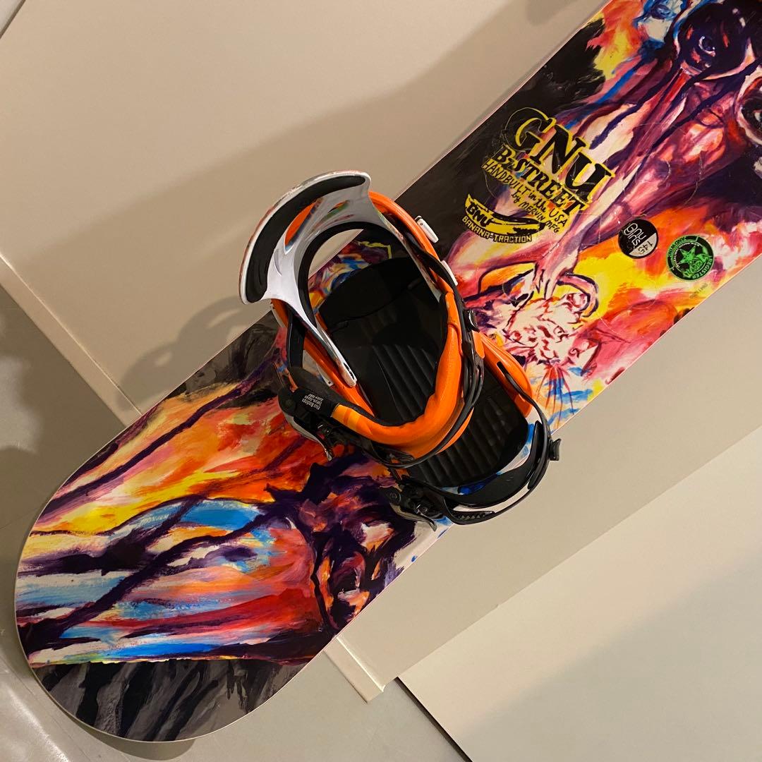 GNU スノーボード 145cm 多色アートデザイン