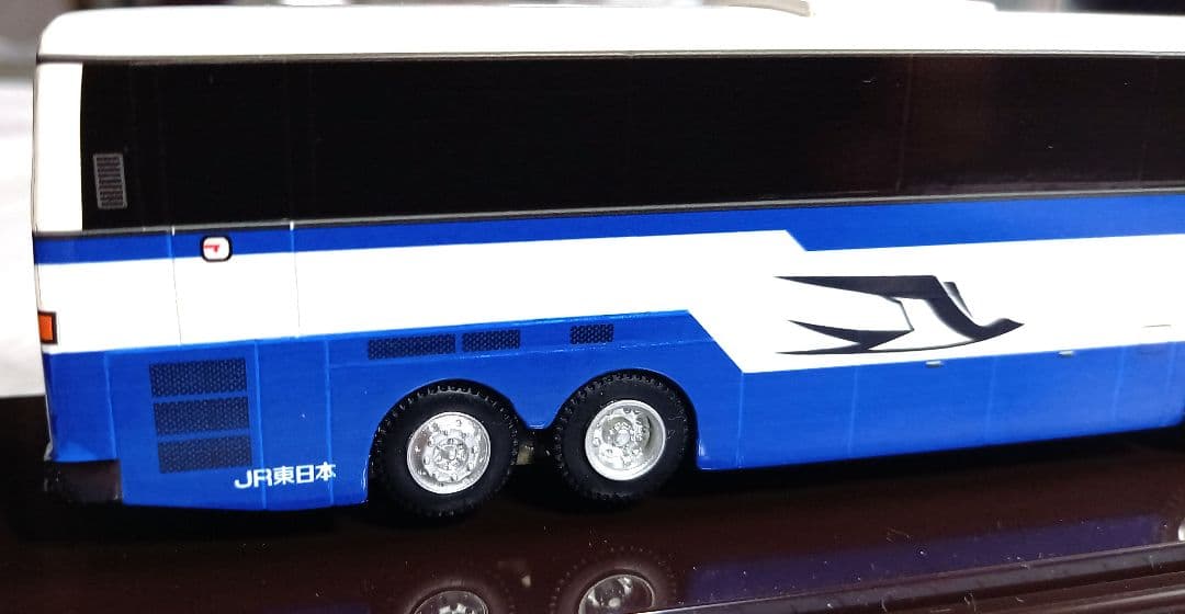 JRバス東北　日産UD3軸車