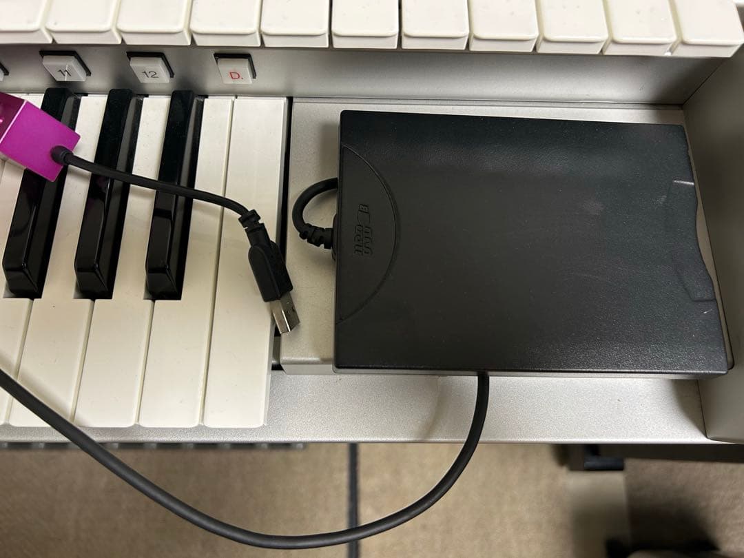 ステージア　ELS-02C バイタライズ　2009年製