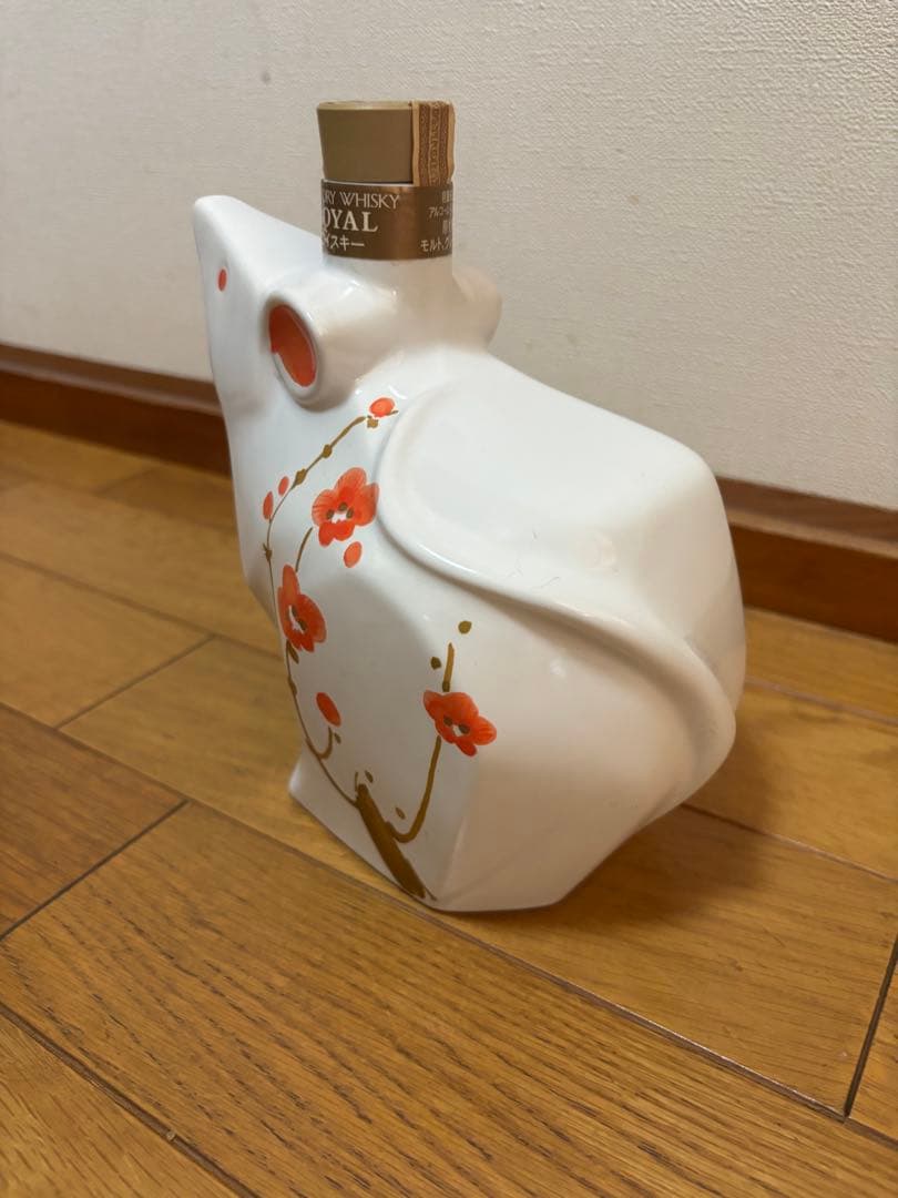 【未開栓】干支 子 ねずみ型 陶器 ウイスキー サントリー ローヤル12年
