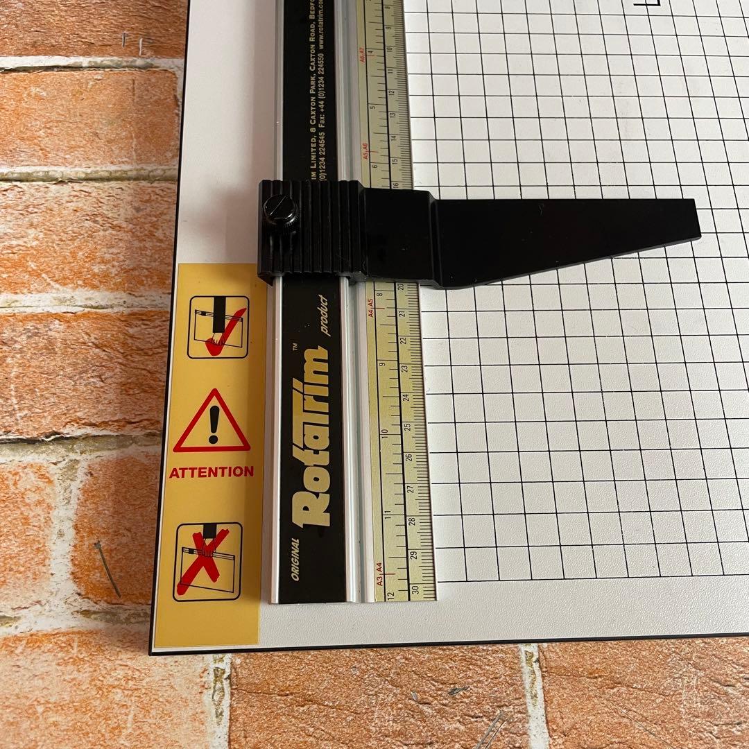 ロータトリム RotaTrim ISO 9001 M15ペーパーカッター 裁断機