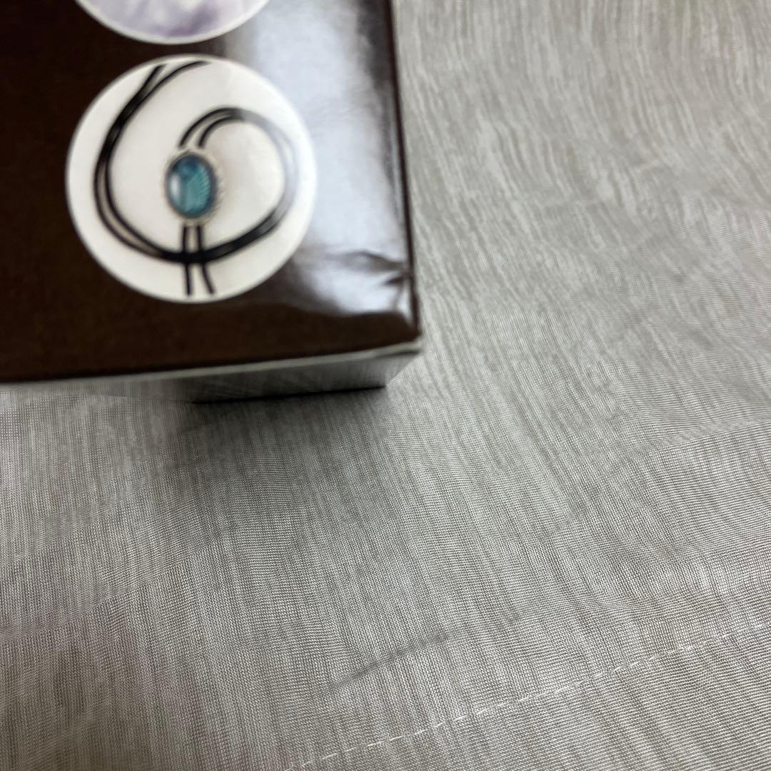 進撃の巨人23巻 限定版 リヴァイのスカーフ＆エルヴィンのループタイ