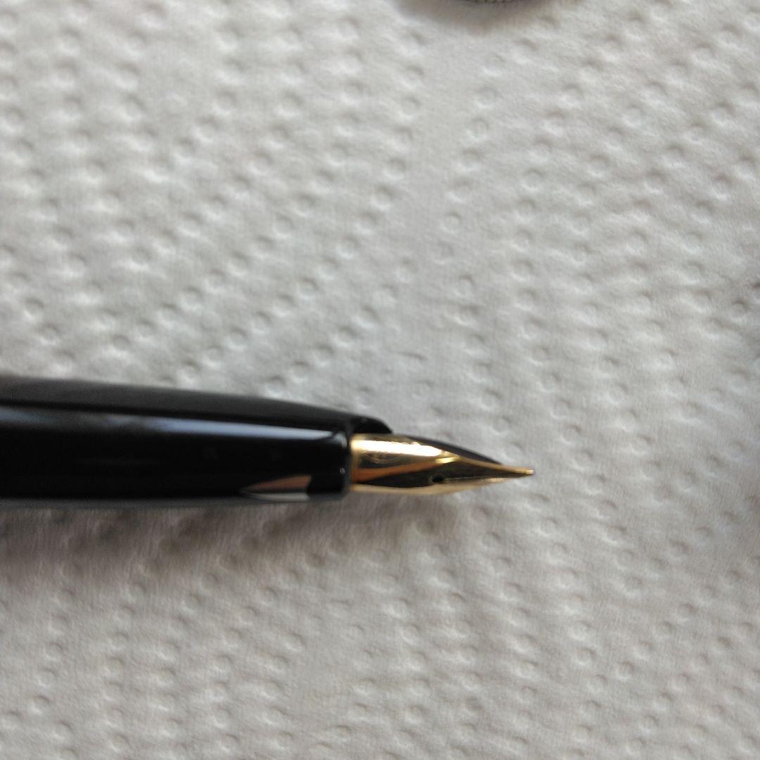 セーラー 万年筆 です、ペン先はK18です、