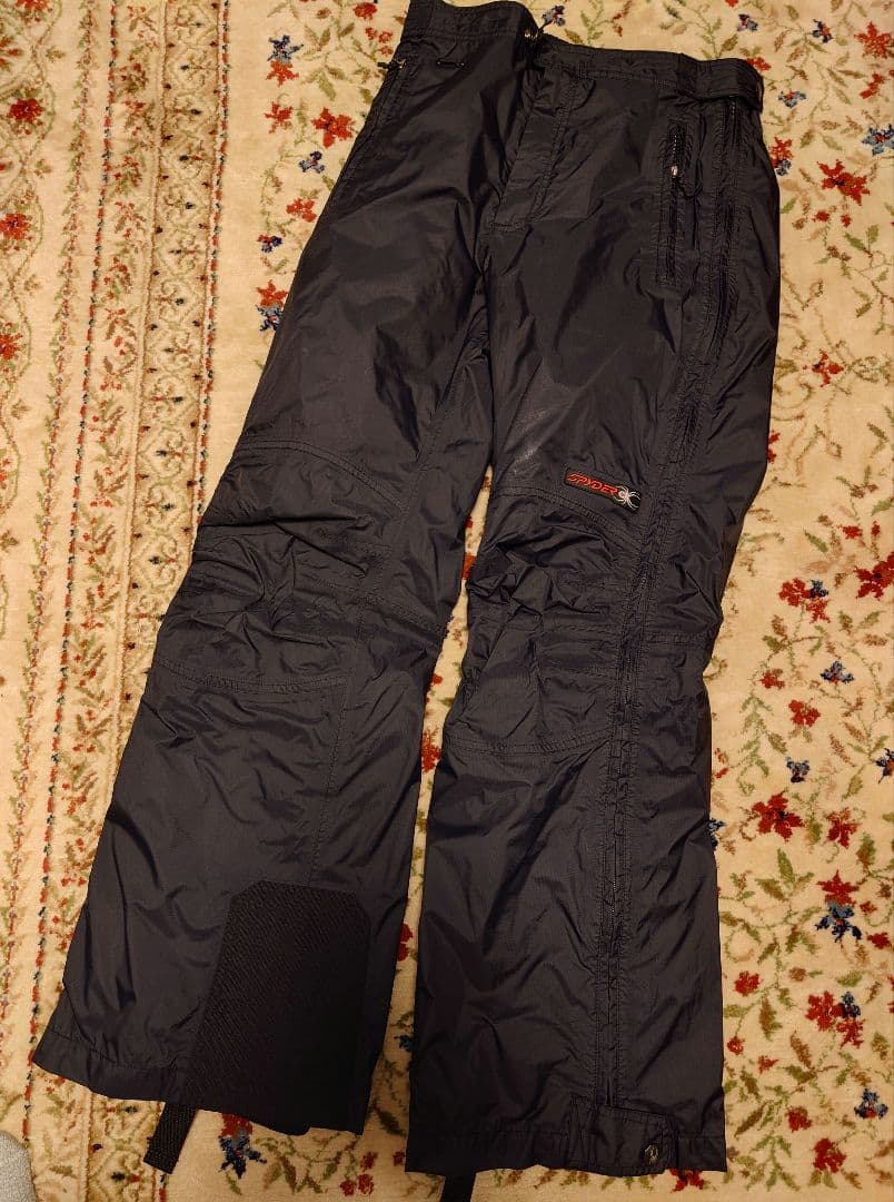 【断捨離出品・希少】SPYDER ブラック スキーパンツ　サイドフルジップタイプ