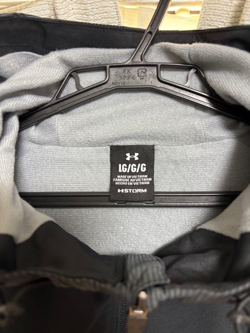 アンダーアーマー上下　ウィンドブレーカー　トレーニングウェア　裏起毛　ストレッチ