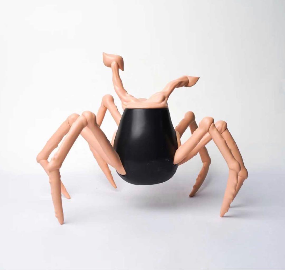 PUNK DRUNKERS × UNBOX INDUSTRIES アイツ ソフビ