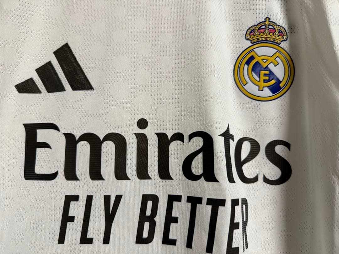 正規品　25-26 レアル・マドリード ホーム オーセンティック ユニフォーム