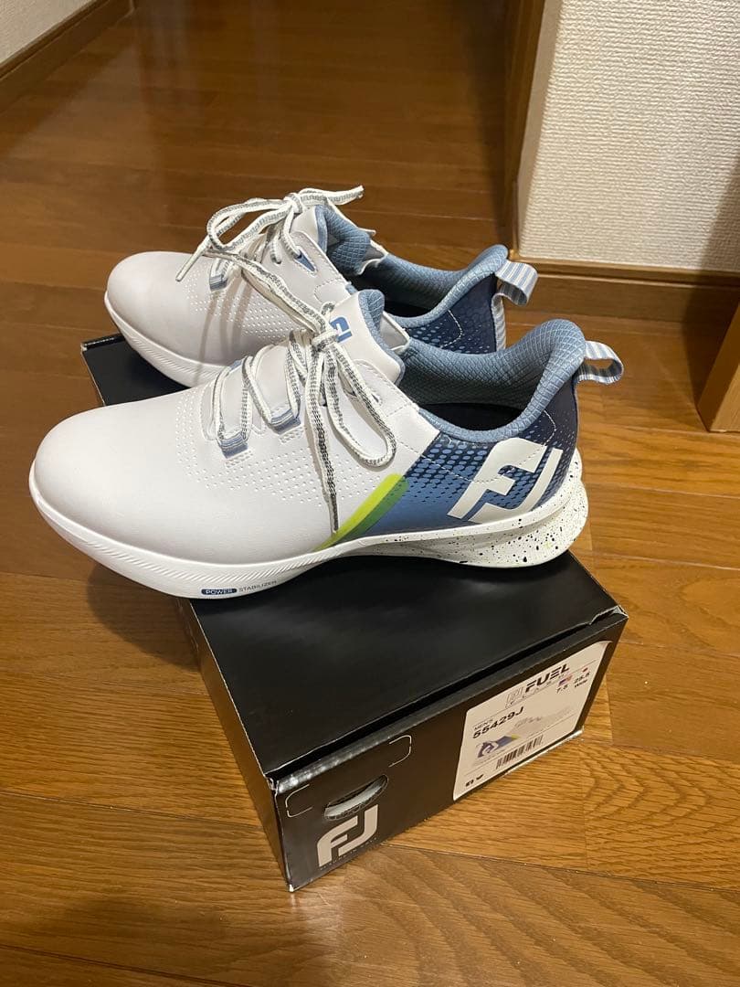 R*U様 FootJoy ゴルフシューズ ホワイト/ネイビー 25.5