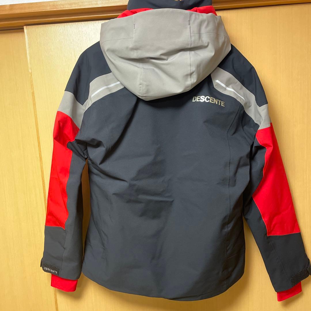 デサントDESCENTEスキーウエア再出品