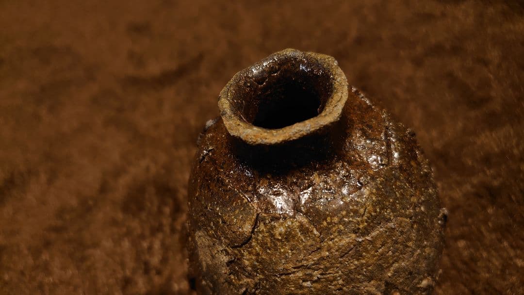 古越前　越前焼　灰釉　花入　小徳利　１客