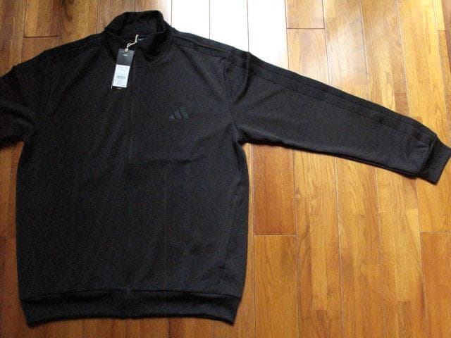 新品　adidas　ジャージ上下セット　２XLサイズ