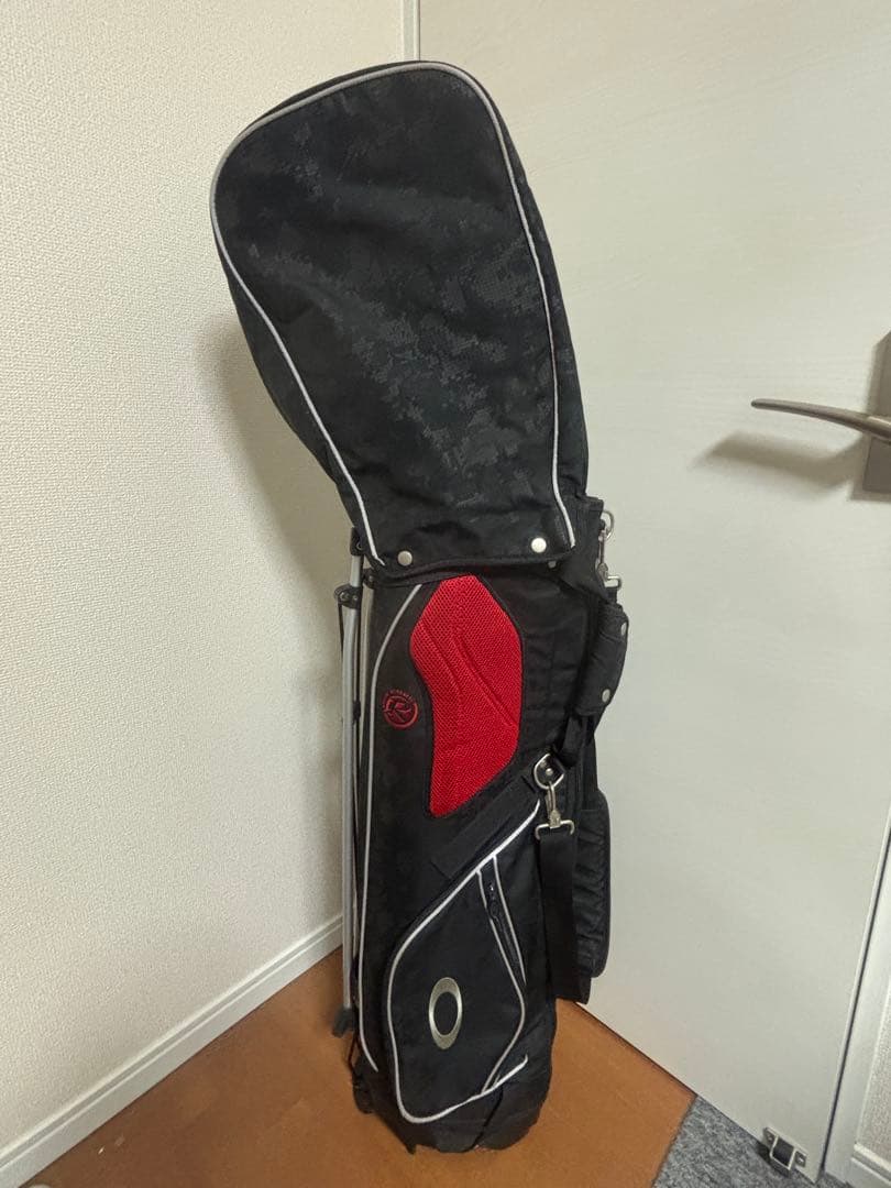 超レア　オークリー キャディバッグ REDLINE スタンドタイプ　6分割