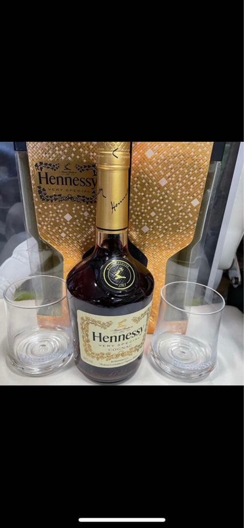 ヘネシー　ベリースペシャル　コニャック　７００ml     ４０度